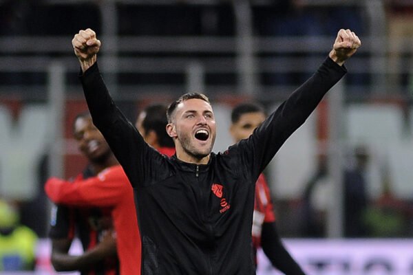 Milan, riecco Gimenez per il rush finale: il piano di Allegri