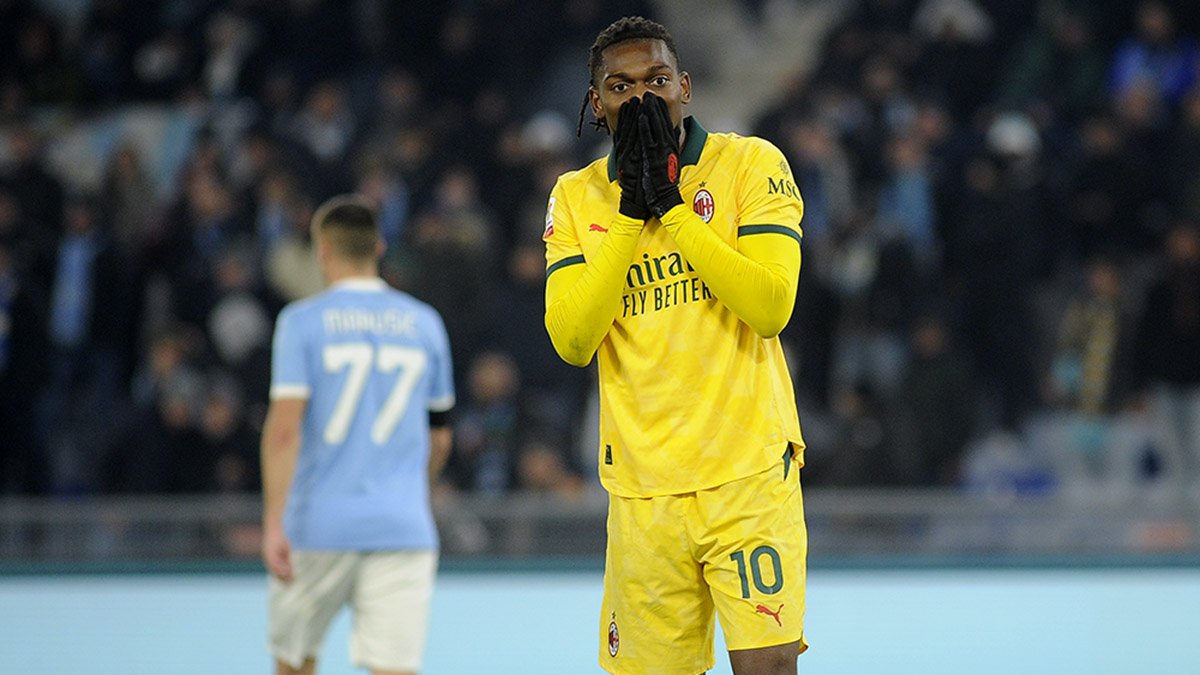 Milan, parole di addio da parte di Leao: “Spero possa tornare a vivere momenti di gioie e trionfi”