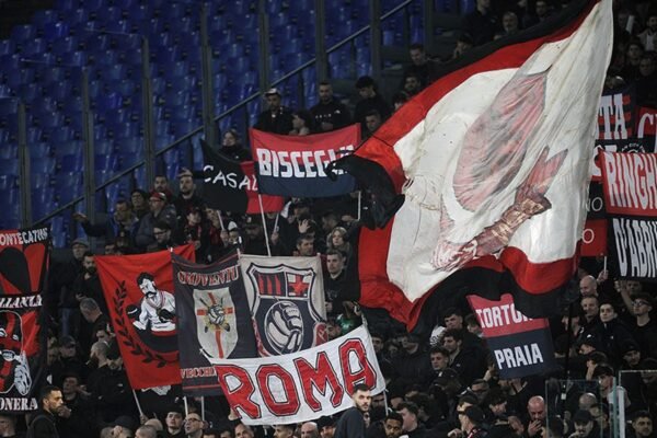 Milan, altra idea per l’attacco: spunta Parrott