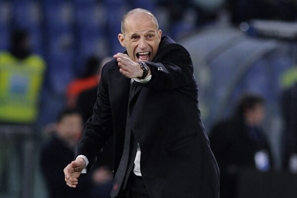 Milan, Caressa difende Allegri: “Rosa costruita male, non hanno ascoltato il tecnico”