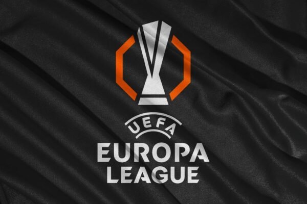 Milan-Benfica 0-2, esordio flop in Europa League per i rossoneri