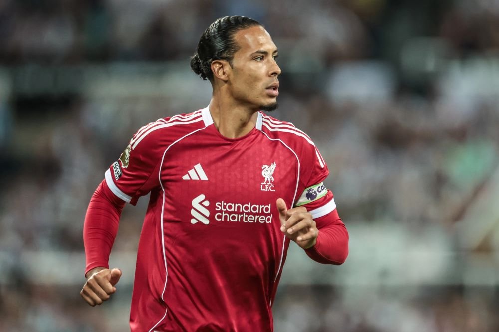 Milan, Pellegatti rilancia Van Dijk: “Prima o poi arriverà”
